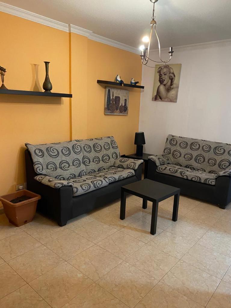 Room Sol Vecindario  Εξωτερικό φωτογραφία
